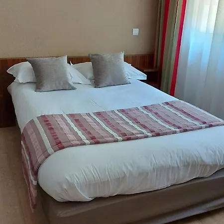 Brun Hotel Saint-Lattier